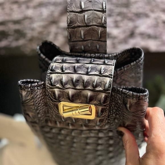 ??NWT-BRAHMIN Melbourne Collection
Maddie Nocturnal Sling Backpack?? main image 14